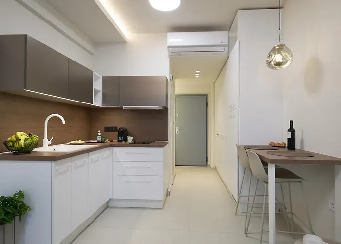 Thalpos 3 Refined Living In Center Thessaloniki