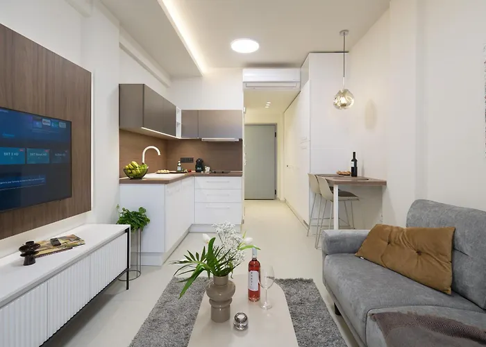Apartament Thalpos 3 Refined Living In Center *